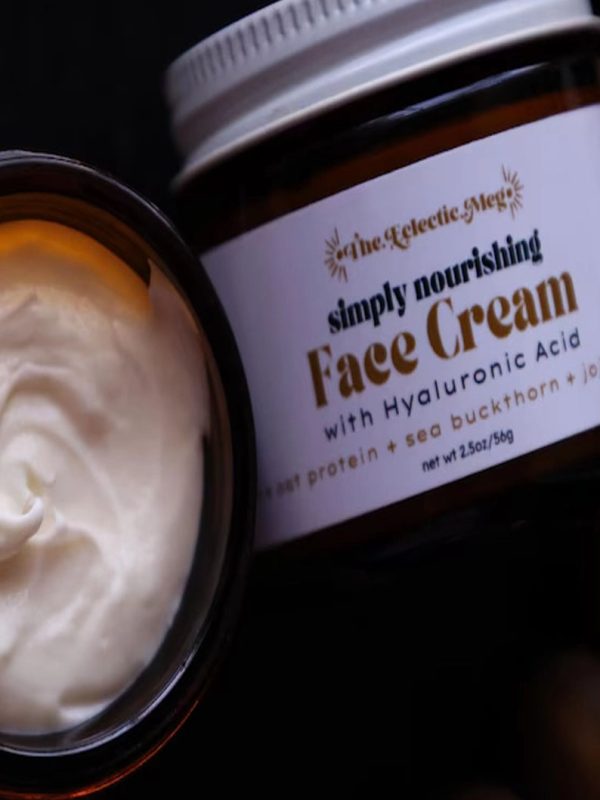 Nourishing Face Cream w/ Hyaluronic Acid, Rosehip Oil, and Oat Protein